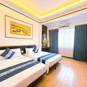 New Star Inn Boutique Hotel-Near Ben Thanh Market